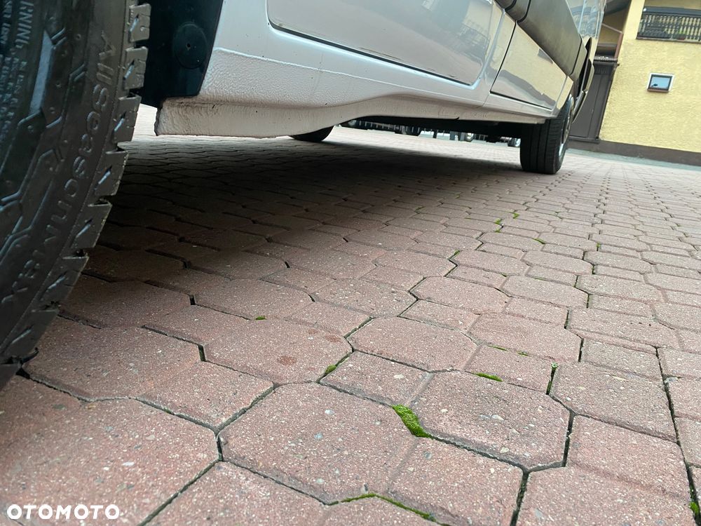 Renault Master L2 H2 warsztat mobilny zasilanie 230V - 8