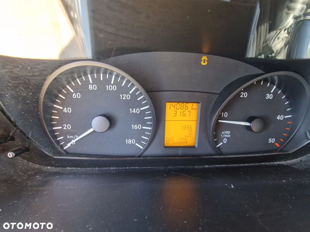 Mercedes-Benz Sprinter - 16