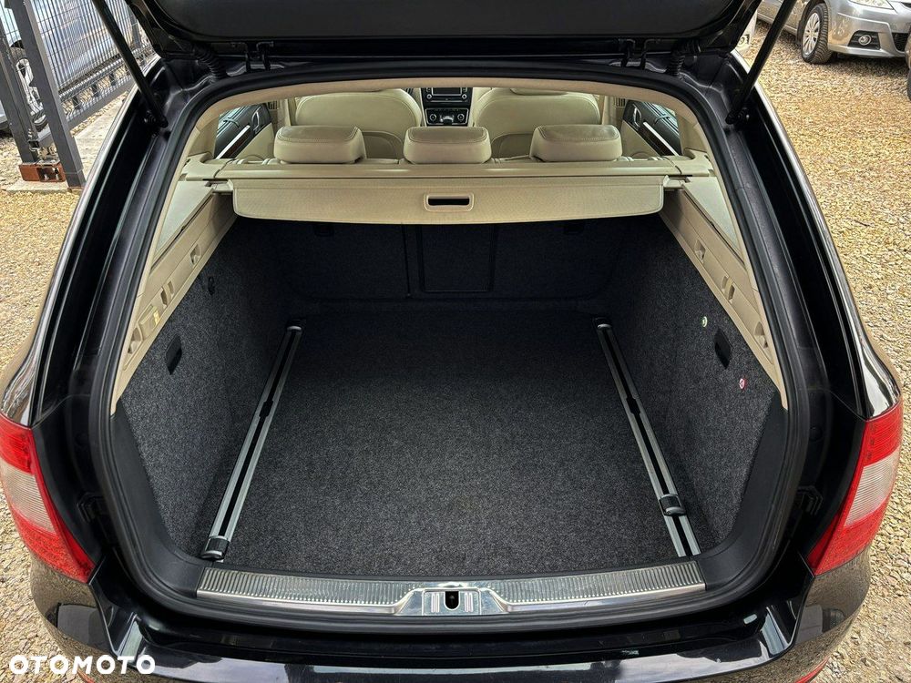 Skoda Superb 2.0 TDI Elegance DSG - 5
