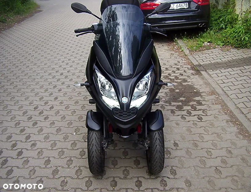 Piaggio MP-3 - 5