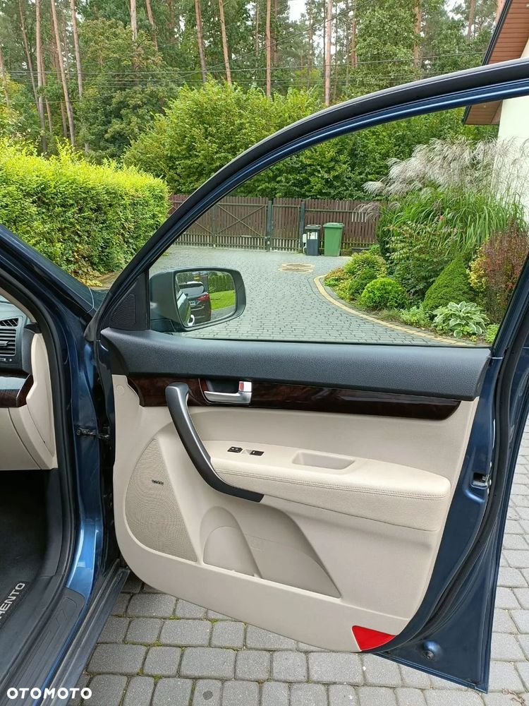 Kia Sorento - 9