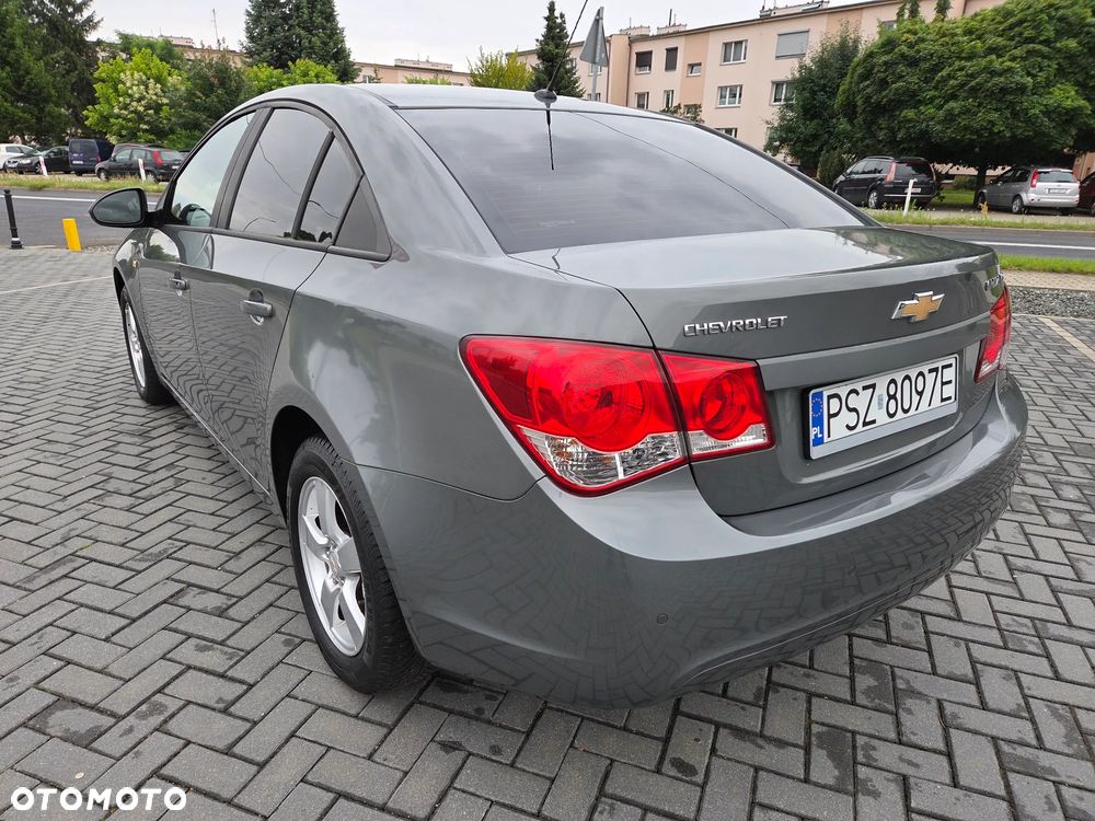 Chevrolet Cruze 1.8 LT - 5
