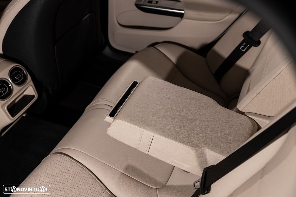 Mercedes-Benz C 300 e Avantgarde - 29