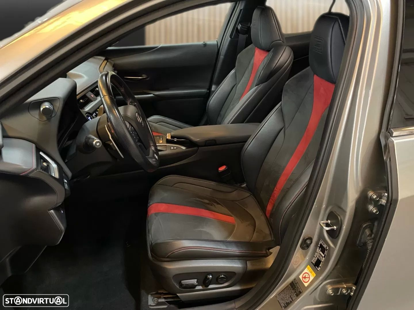 Lexus UX 250h F Sport+ - 7