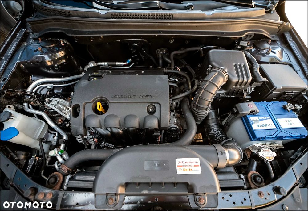 Kia Ceed - 38
