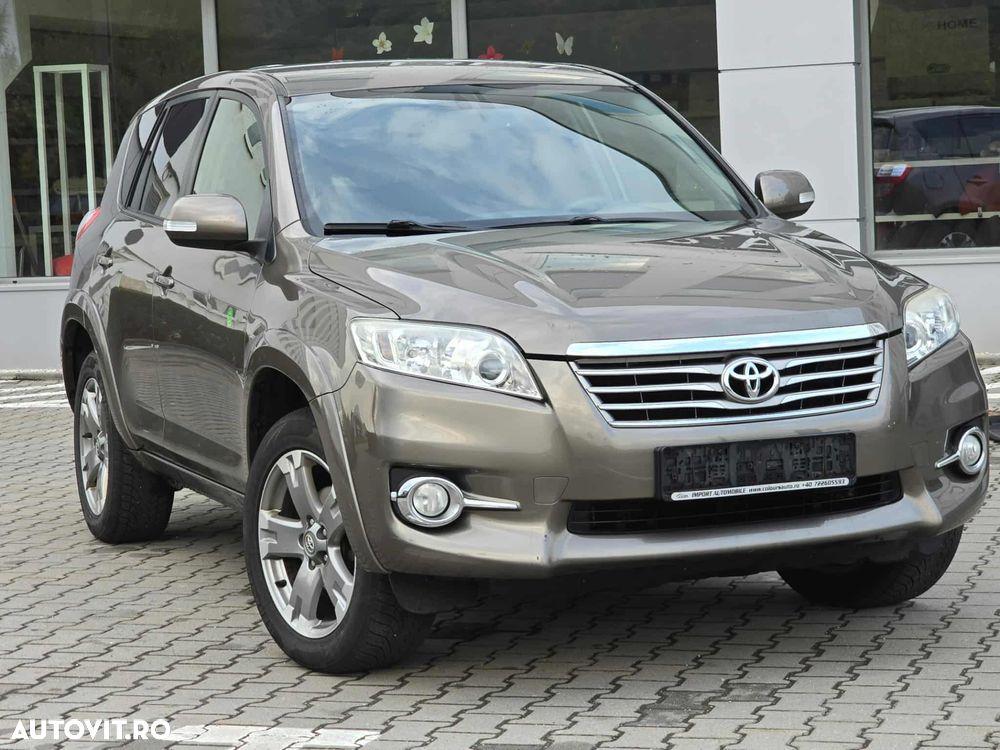 Toyota RAV4 - 22