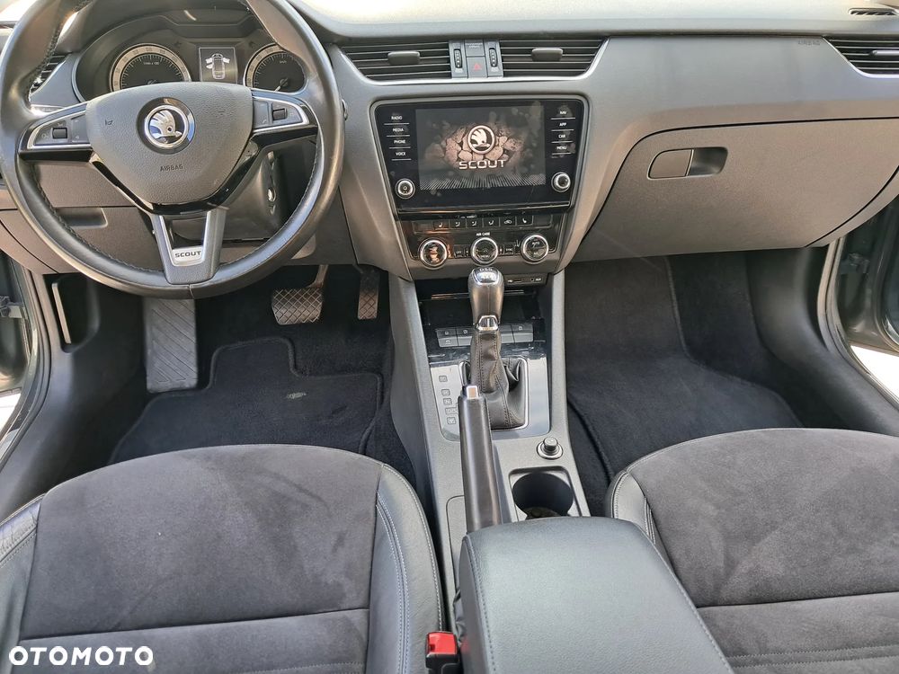 Skoda Octavia 2.0 TDI (Green tec) 4x4 DSG Scout - 14
