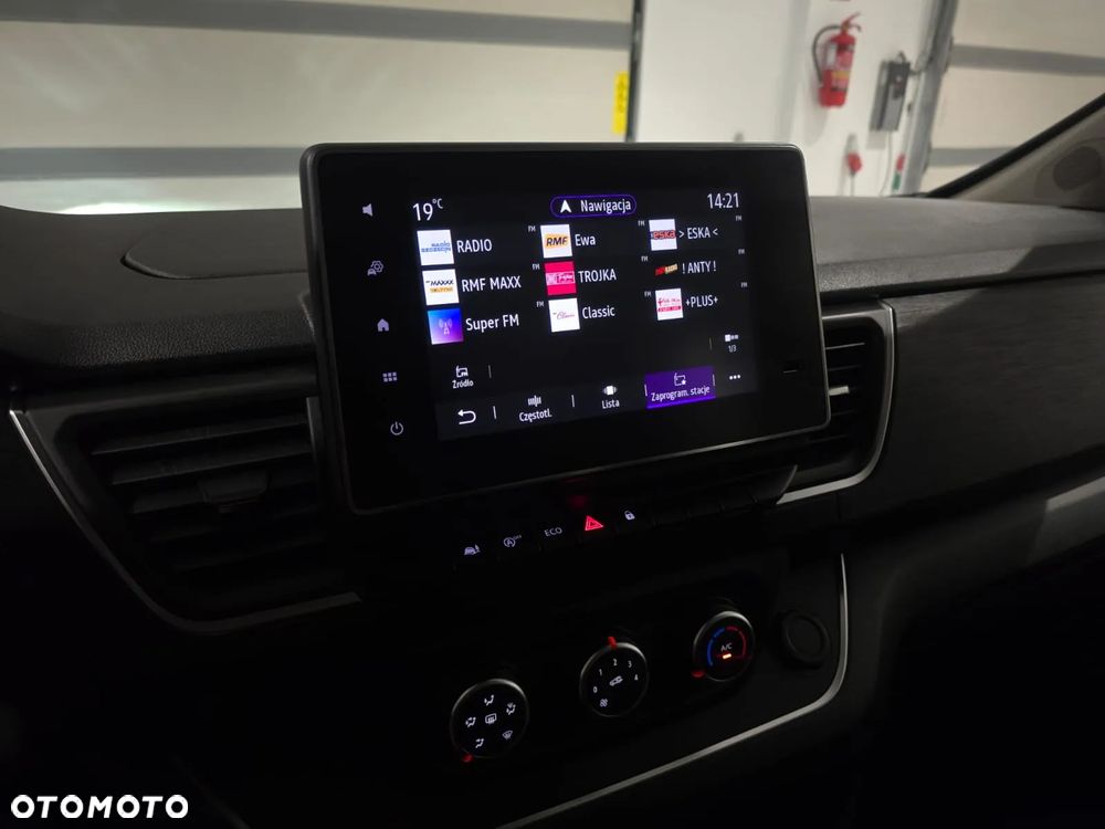Renault Trafic SpaceClass 2.0 dCi - 10