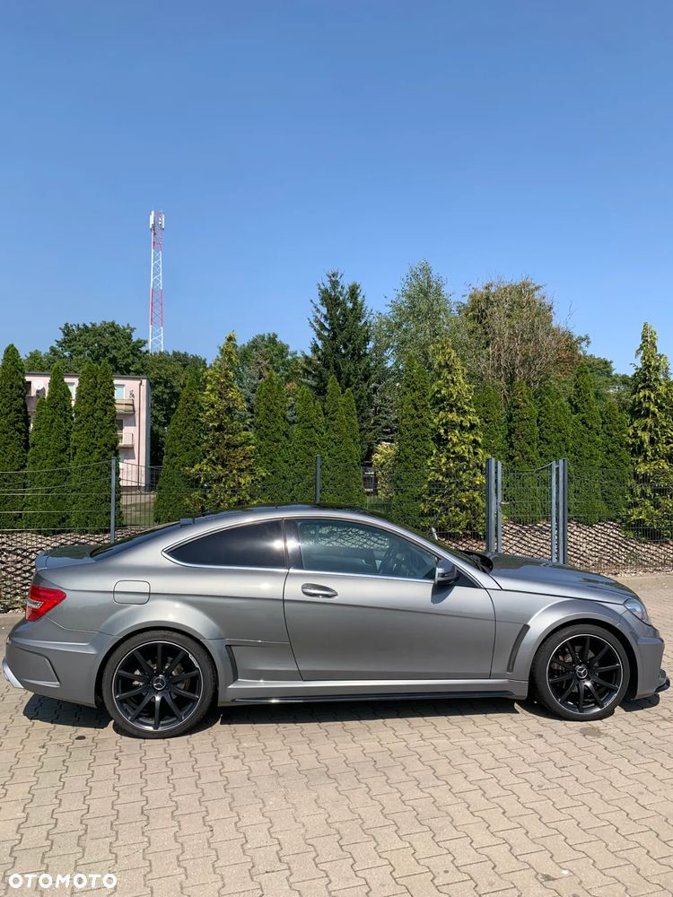 Mercedes-Benz Klasa C 350 CGI BlueEff - 8