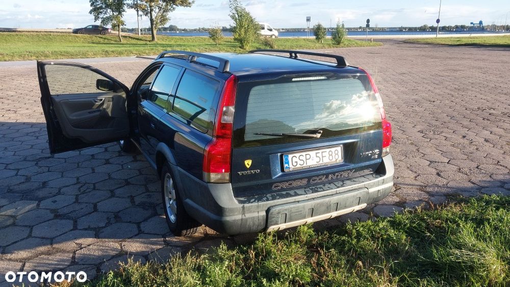 Volvo XC 70 - 4