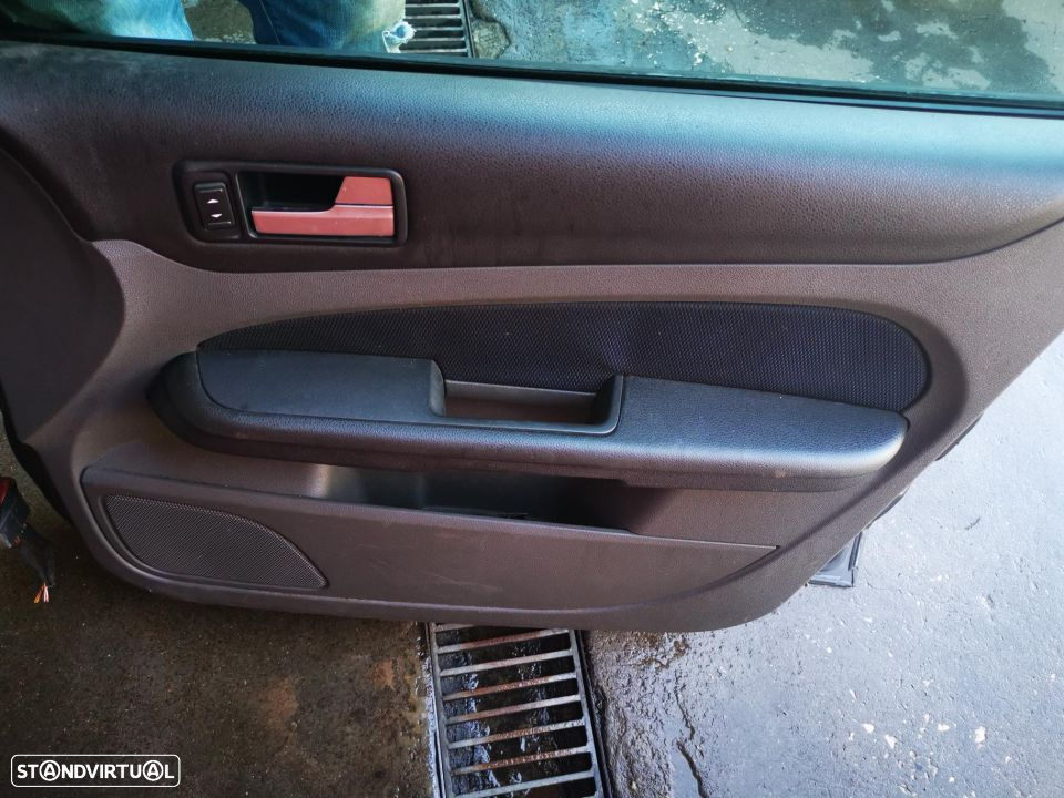 FORD FOCUS II PORTA FRENTE DIREITA - PF381 - 6