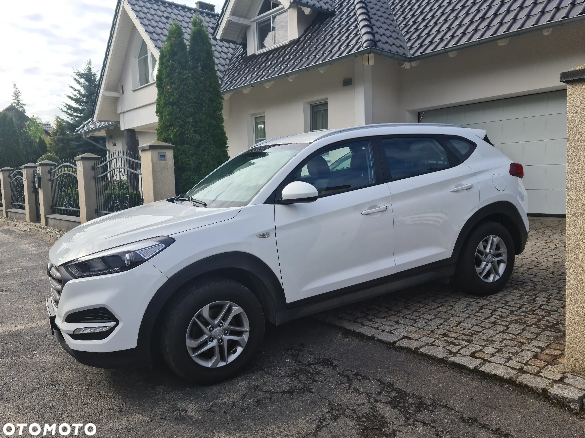 Hyundai Tucson blue 1.7 CRDi 2WD Style - 15