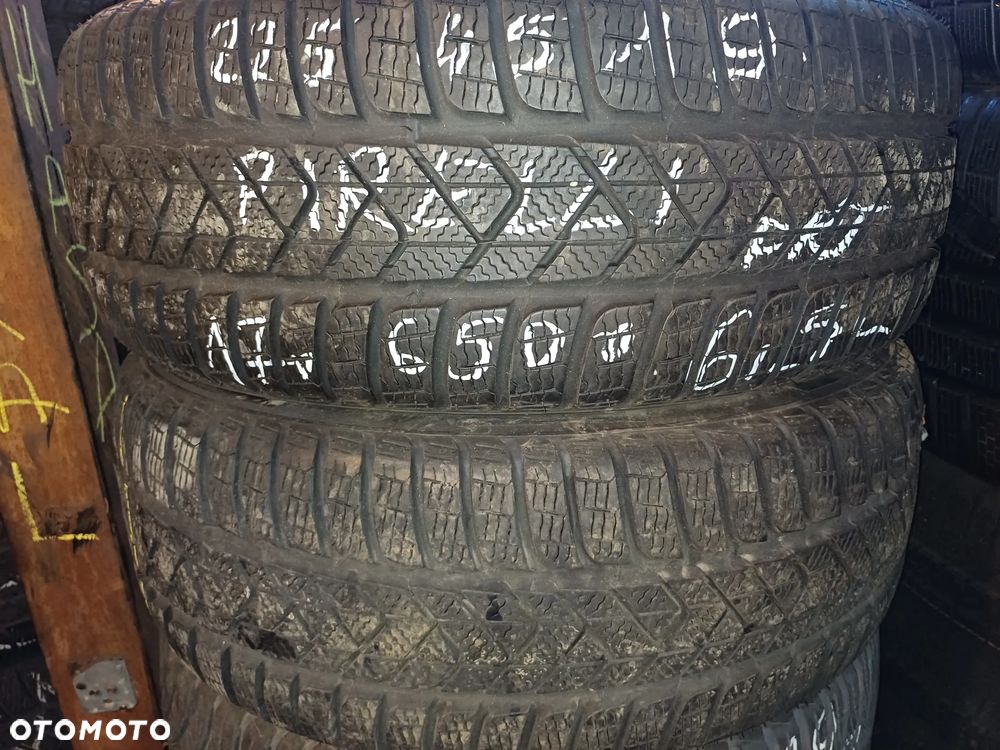 225/45/19 Pirelli