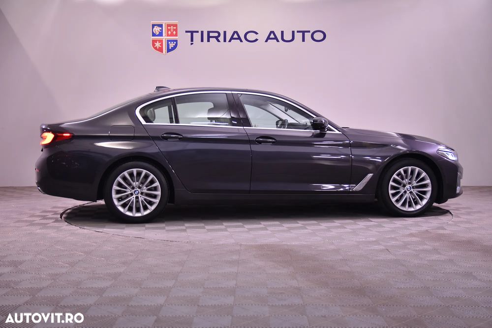 BMW Seria 5 520i Aut. - 7