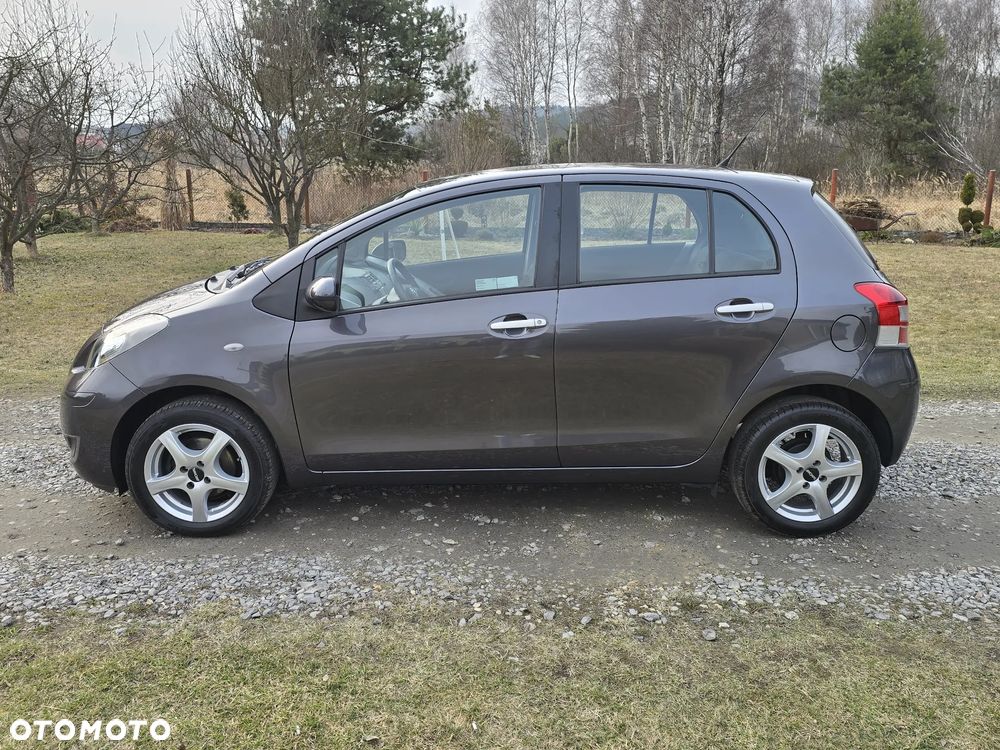 Toyota Yaris 1.33 Luna - 12