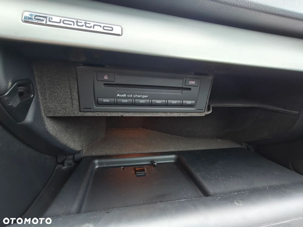 Audi A4 Avant 2.0 T FSI quattro - 9