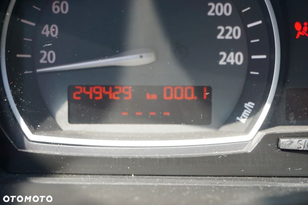 BMW X3 xDrive20d - 13