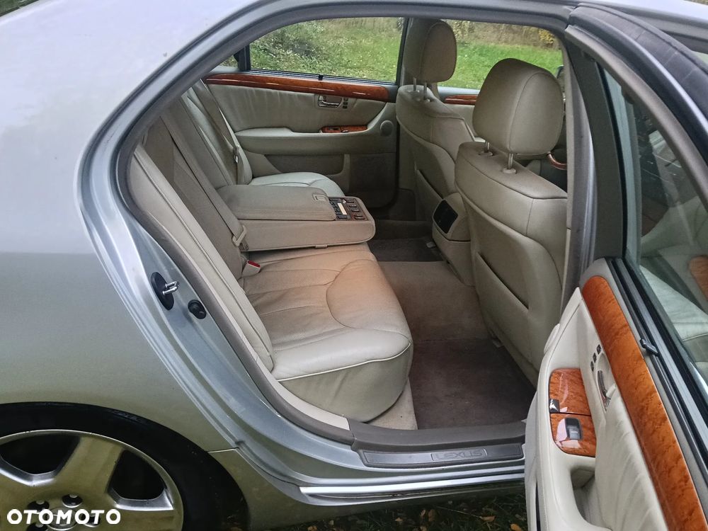 Lexus LS - 6