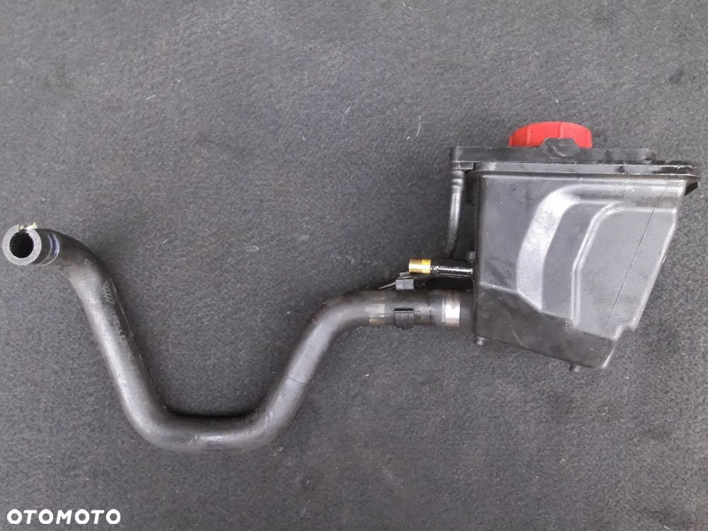 ALFA ROMEO 159 2.4JTDM ZBIORNIK PŁYNU WSPOMAGANIA Z PRZEWODEM - 2