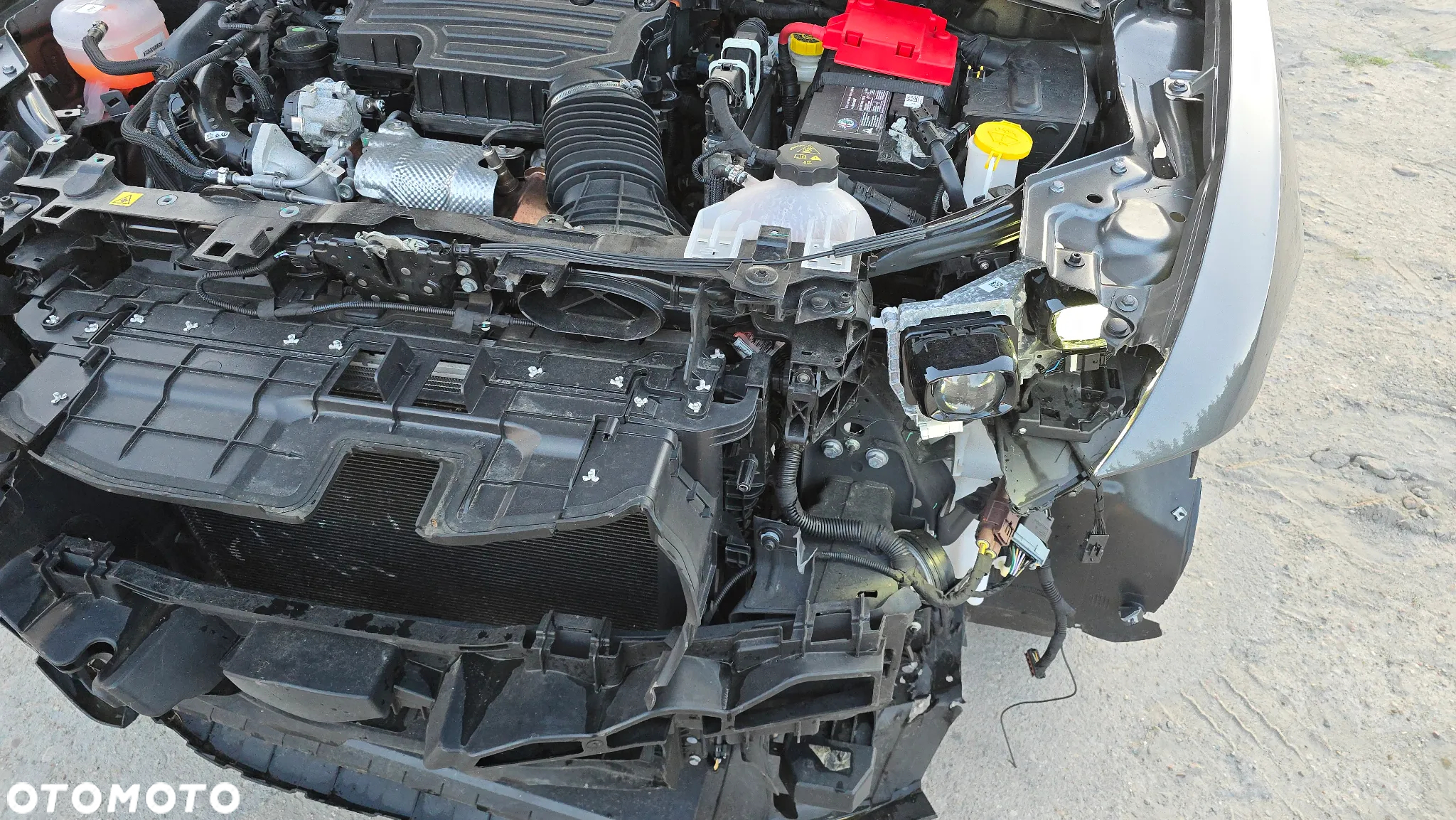 Alfa Romeo Tonale 1.5 VGT Hybrid Ti - 26
