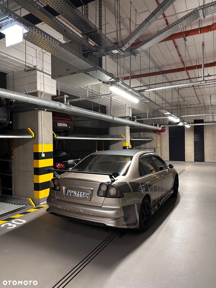 Honda Civic 1.5i - 10