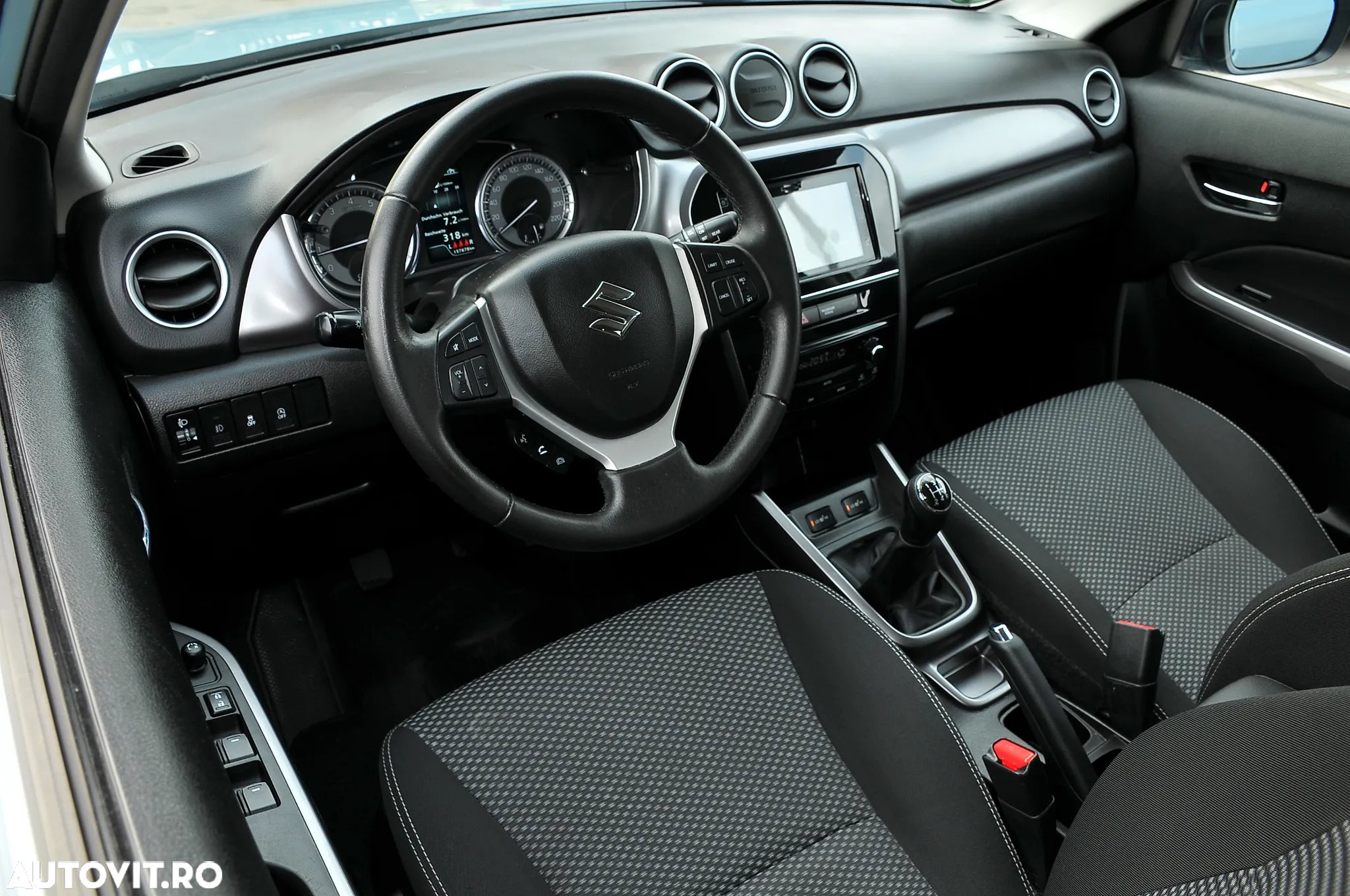 Suzuki Vitara 1.0 Boosterjet Comfort - 5