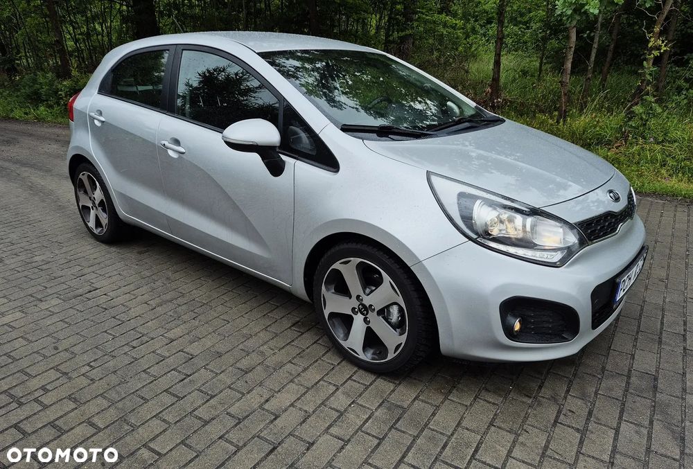 Kia Rio 1.4 crdi XL - 1