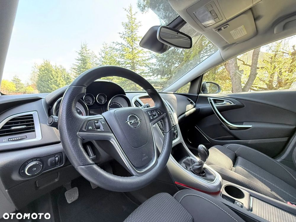 Opel Astra 1.4 Turbo Cosmo - 18