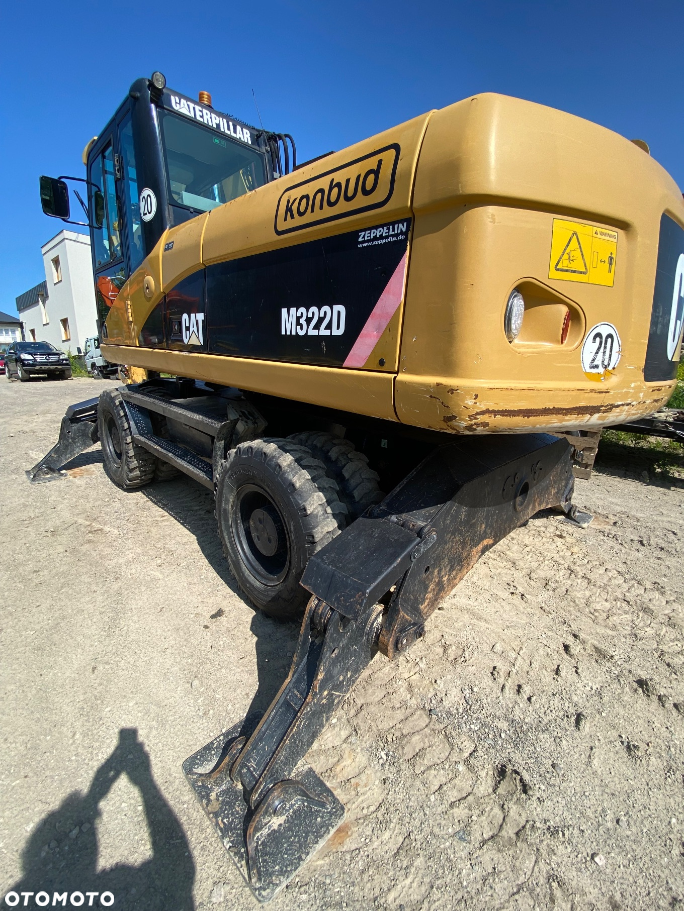 Caterpillar M322D - 8