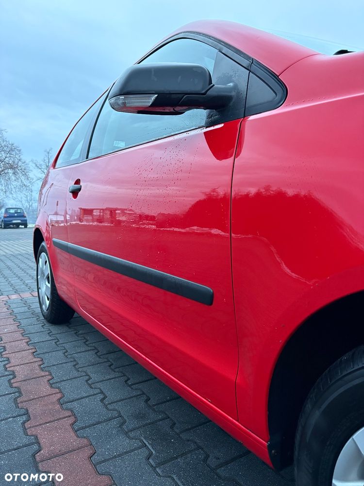 Volkswagen Polo - 11