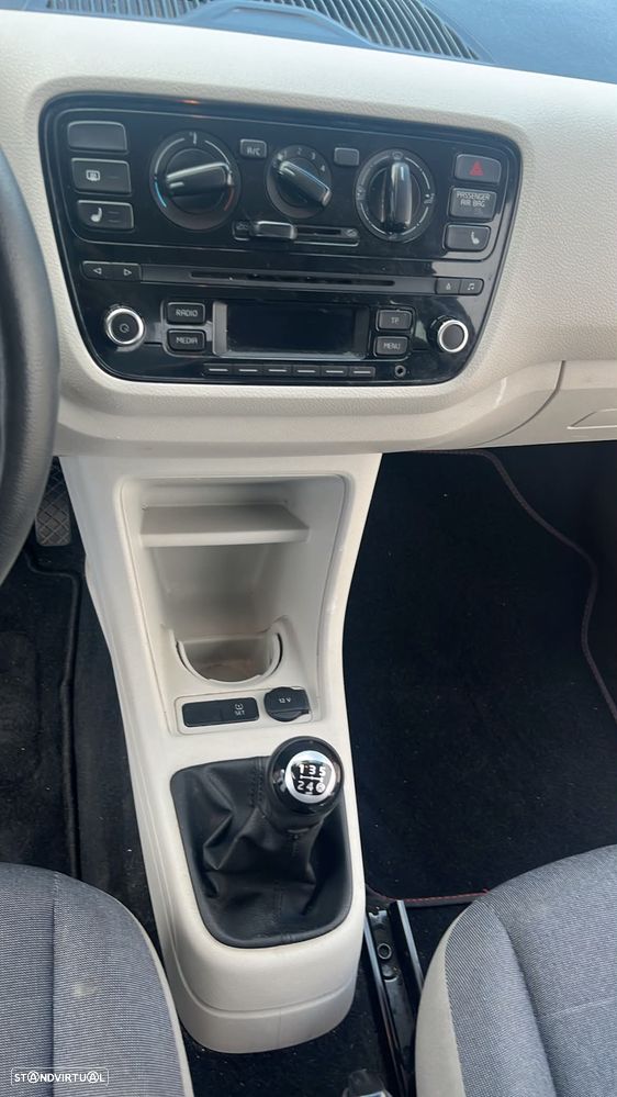 VW Up! - 6