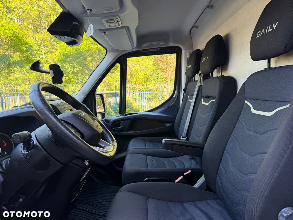 Iveco DAILY 35S18 - 16