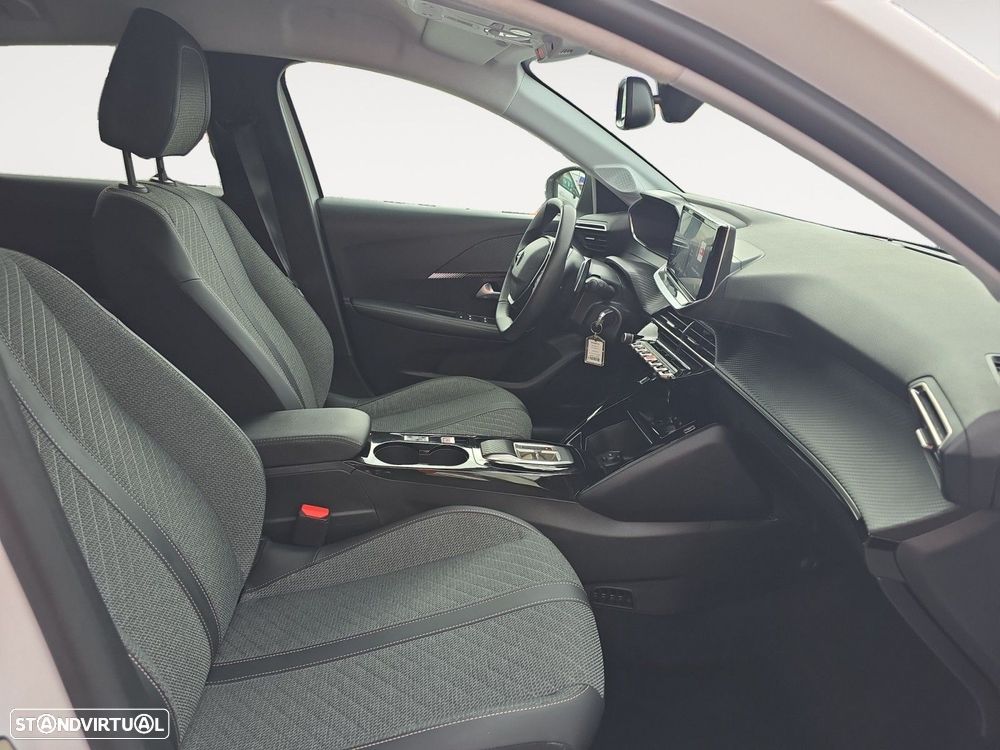 Peugeot 208 1.2 Hybrid Allure e-DCS6 - 15