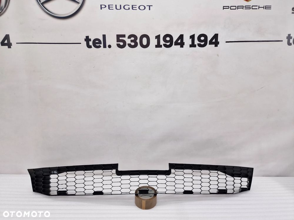 MAZDA 6 LIFT 05- KRATKA ŚRODKOWA ZDERZAKA PRZEDNIEGO , NR GR1A-501T1 , NR AUKCJI K116 - 1