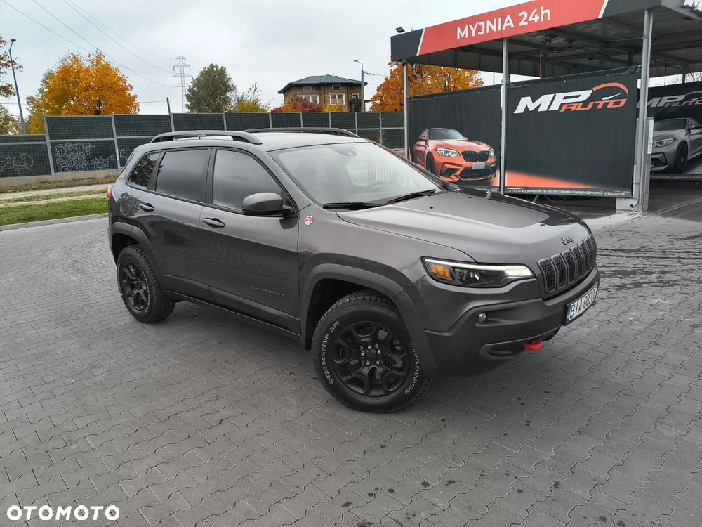 Jeep Cherokee - 2
