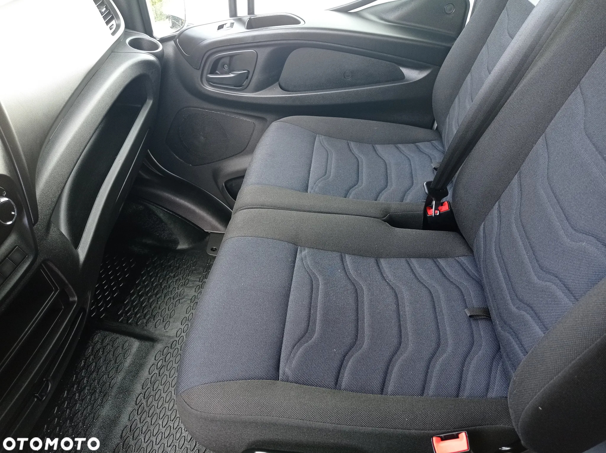 Iveco 35C14 2.3 140 KM KLIMA WINDA - 10