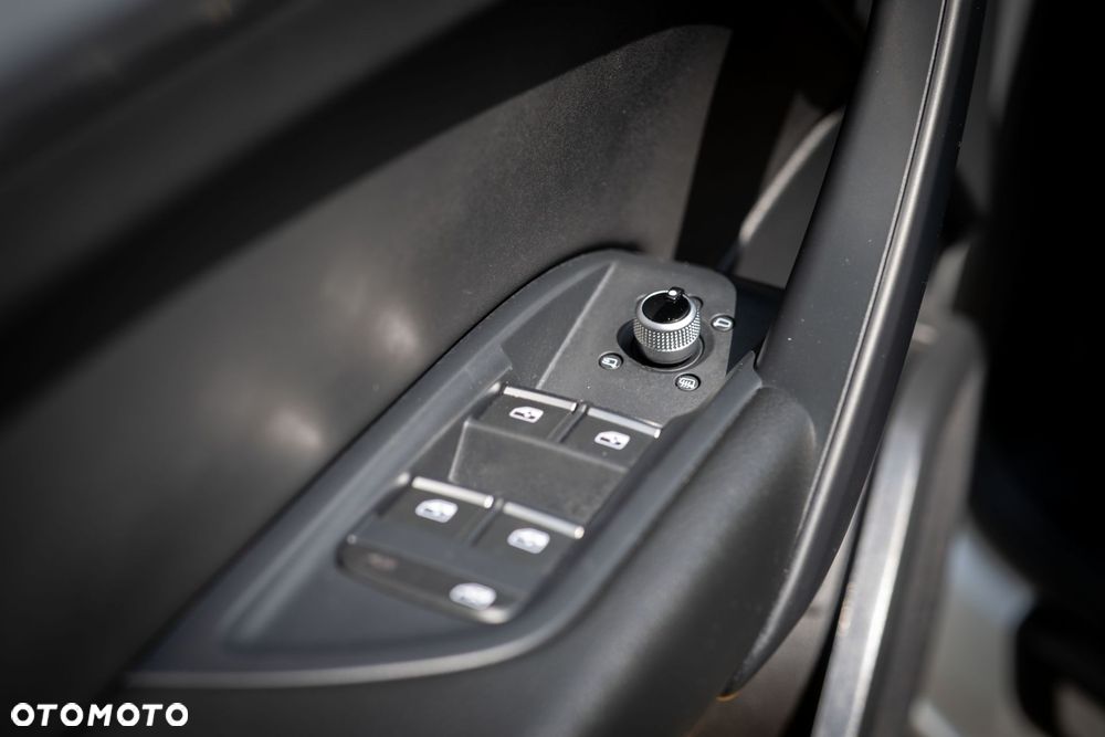 Audi Q5 50 TFSIe quattro S tronic S line - 23