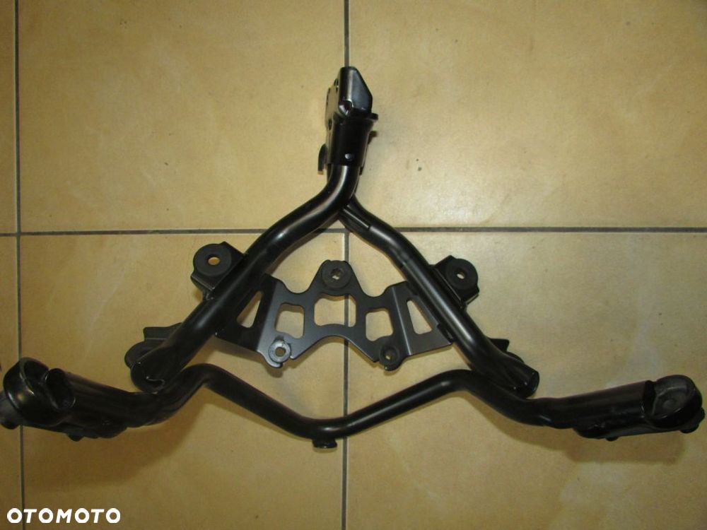 Suzuki SV 650 03-09 stelaż przód lampy czaszy - 2