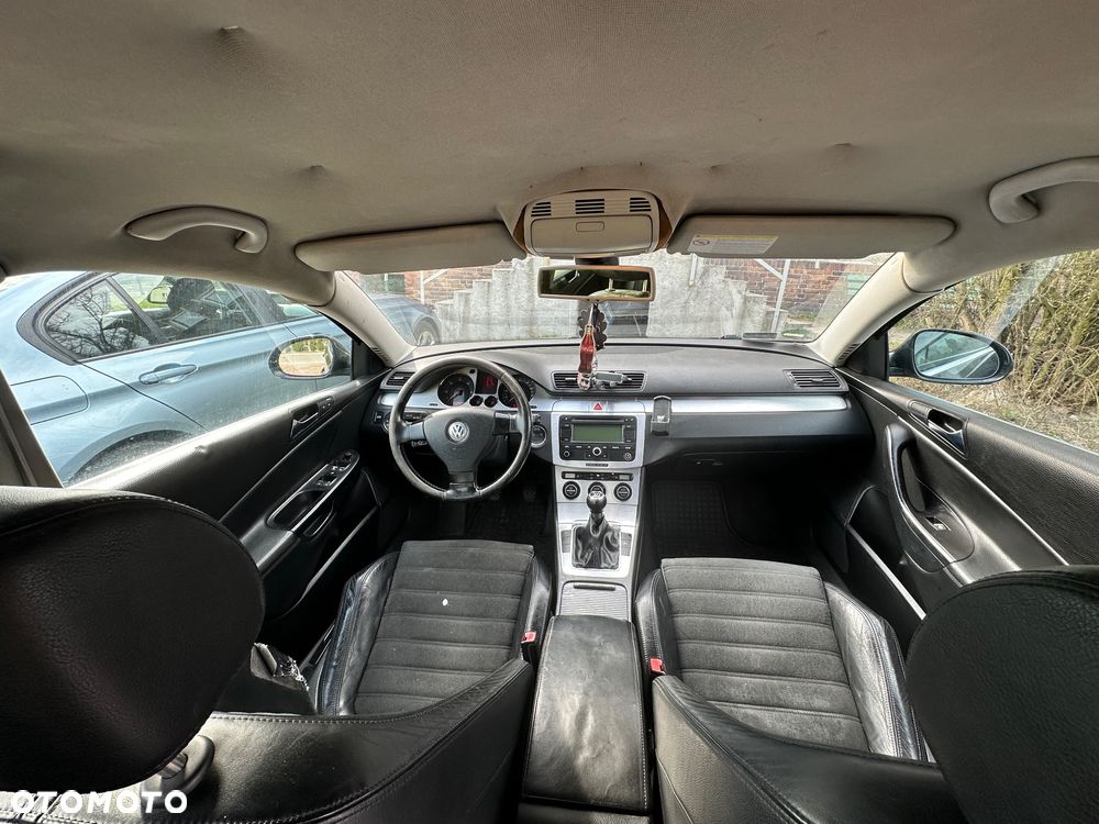 Volkswagen Passat 1.9 TDI DPF Comfortline - 4