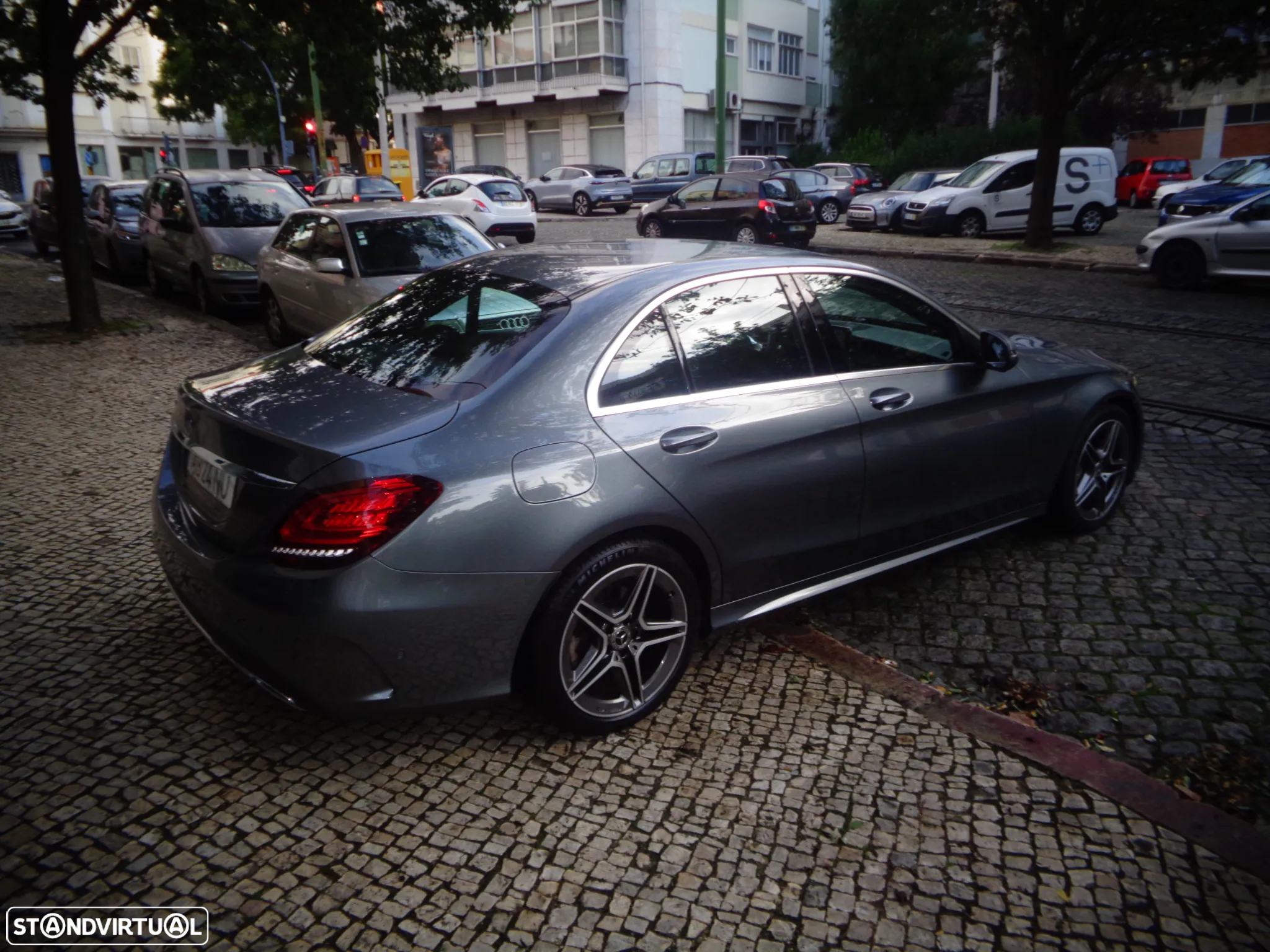 Mercedes-Benz C 300 d AMG Line - 11