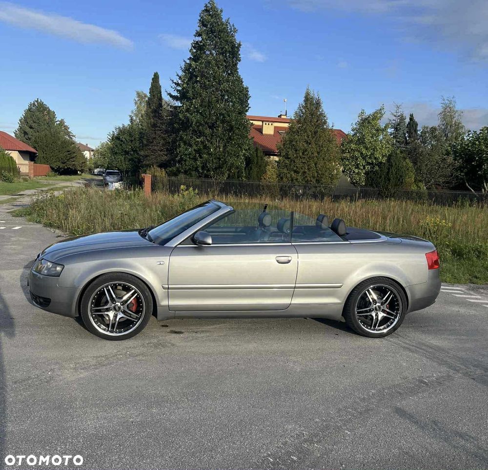 Audi A4 2.4 - 13