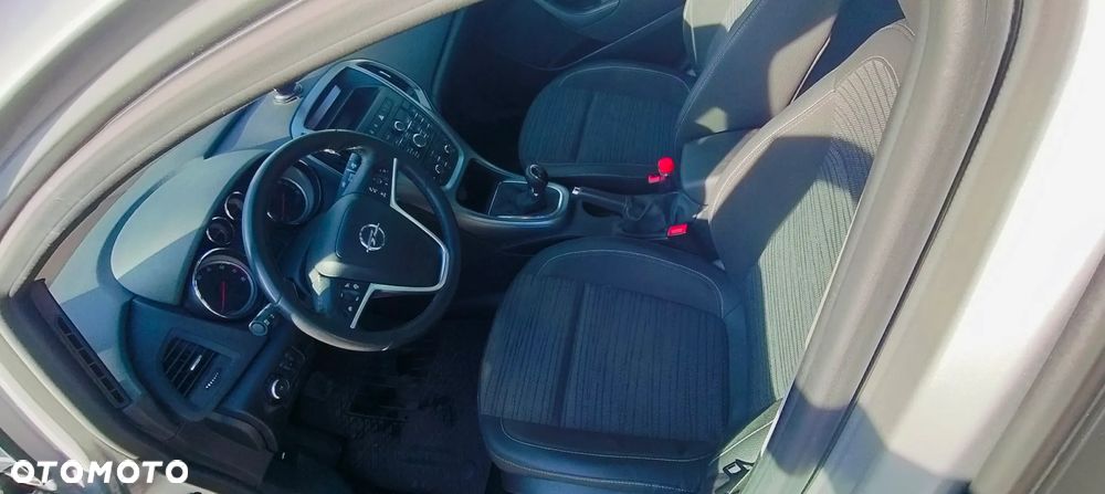 Opel Astra IV 1.6 Cosmo - 29