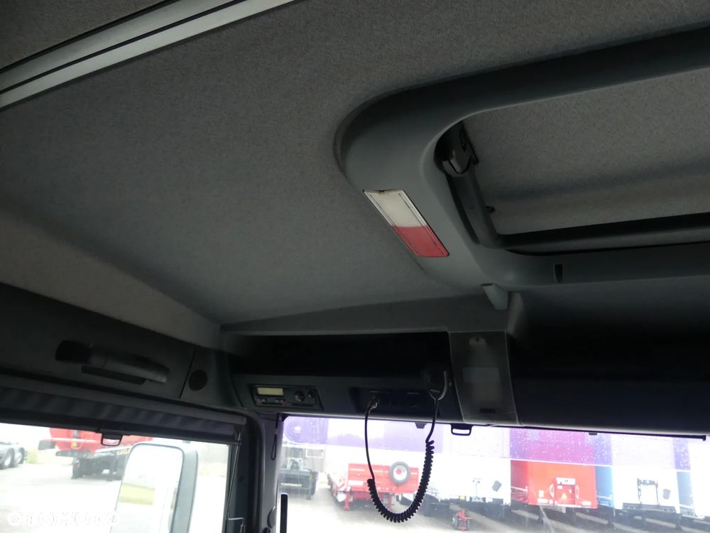 MAN TGA 26.400 6x2 / CHŁODNIA / EURO 4 / KABINA SYPIALNA / - 34