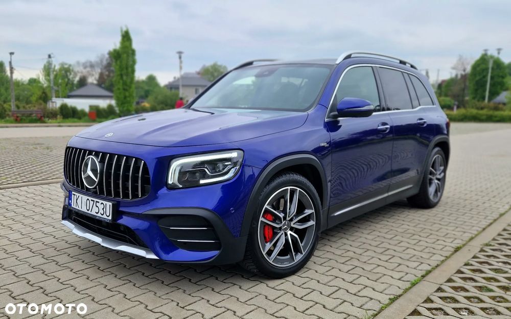 Mercedes-Benz GLB - 1