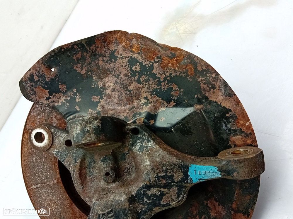 Manga de eixo frente direita HYUNDAI H-1 / Starex (A1) - 3