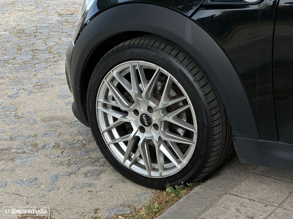 MINI 3 Portas One D - 14