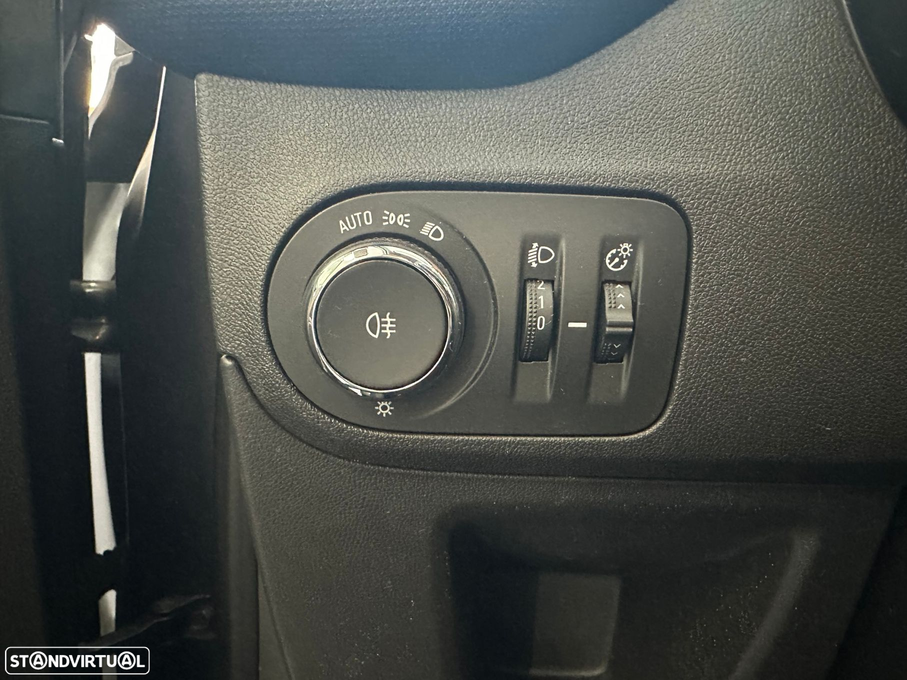Opel Crossland X 1.5 CDTi 120 Anos - 17