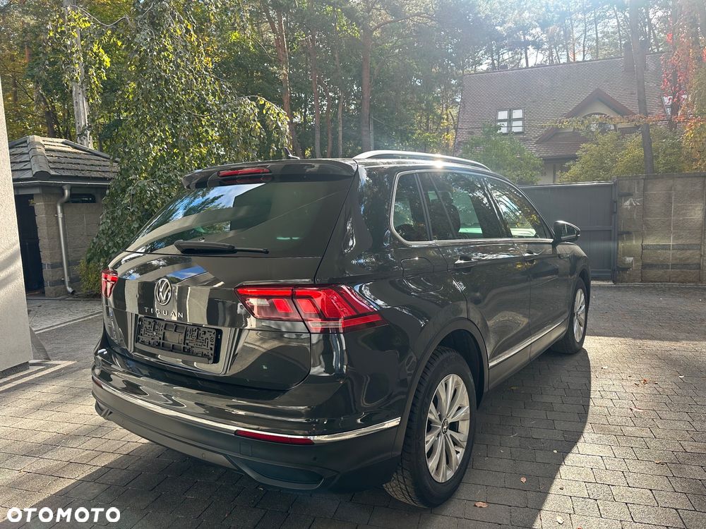 Volkswagen Tiguan ver-2-0-tdi-elegance-dsg - 13