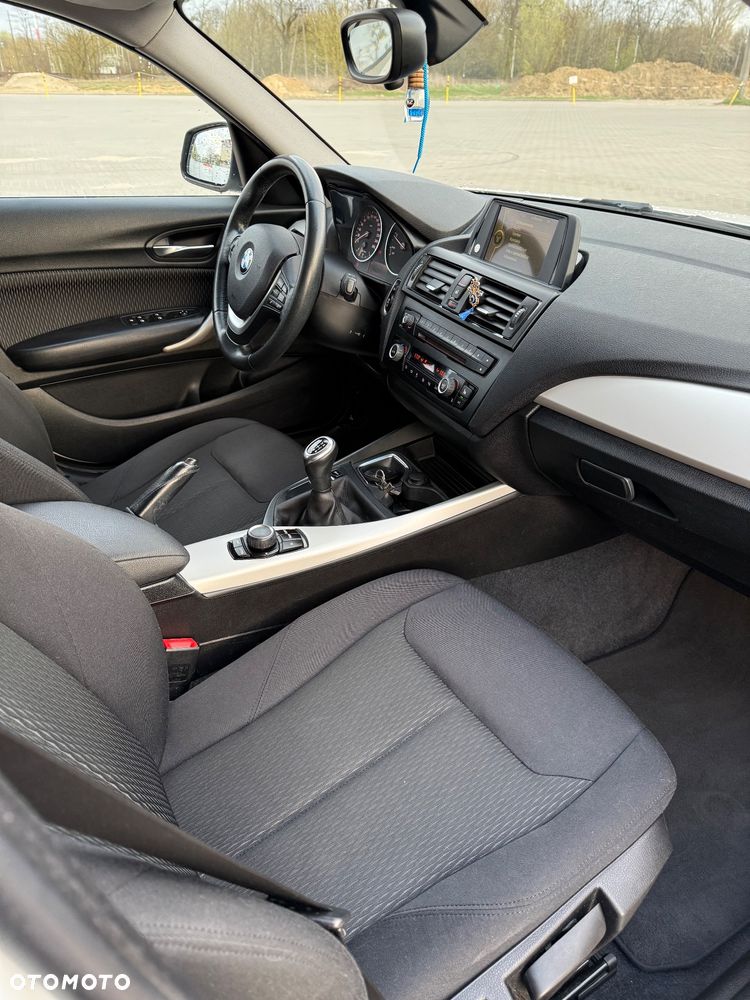 BMW Seria 1 116d - 10