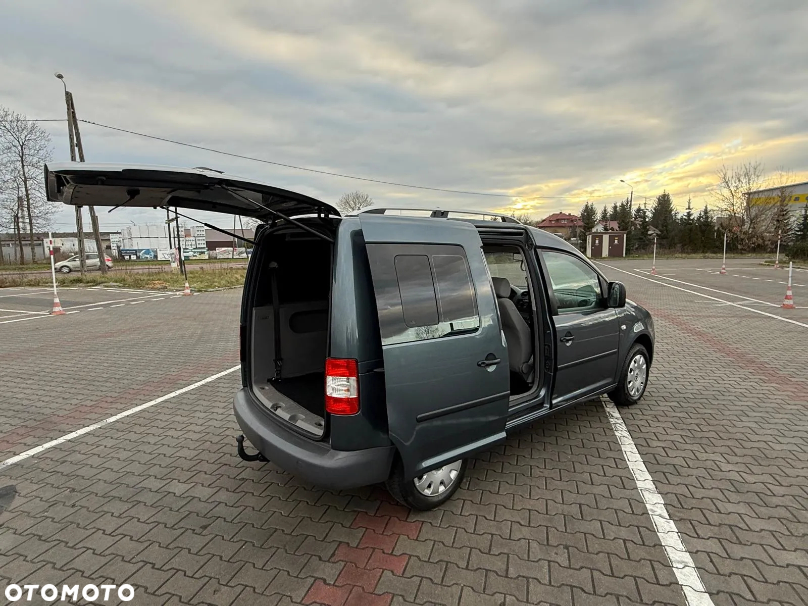 Volkswagen Caddy 1.6 Life - 16